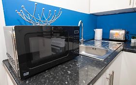 Versatile Cozy & Spacious Comfort Hull Apartments