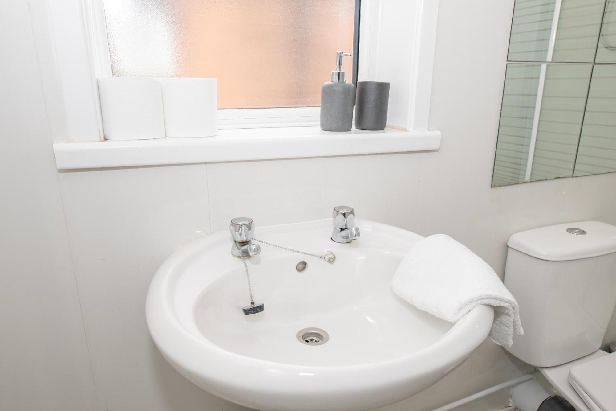 Versatile Cozy & Spacious Comfort Hull Apartments Kingston upon Hull Exterior photo